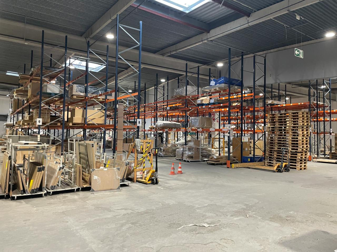 Entrepôt classe c Bruges 6517m² Location entrepôt classe c Bruges Gironde OLLOG2427344 12